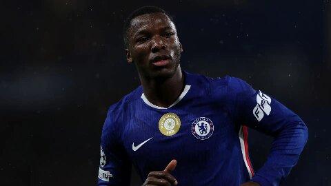 Chelsea thành bại tại Moises Caicedo